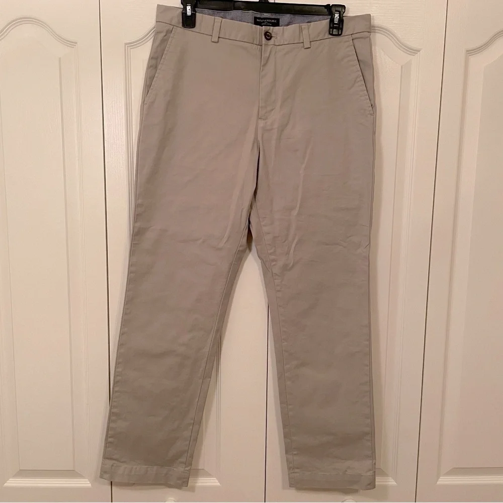 Banana Republic chino pants